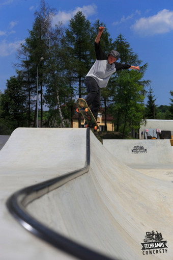 Skatepark betonowy w Olkuszu 