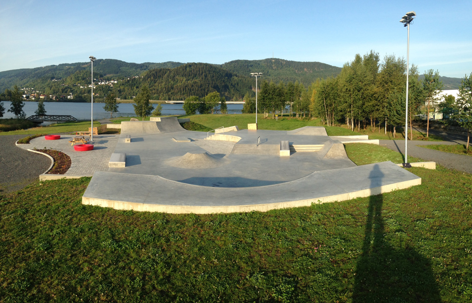 Betonowy skatepark - Lillehammer