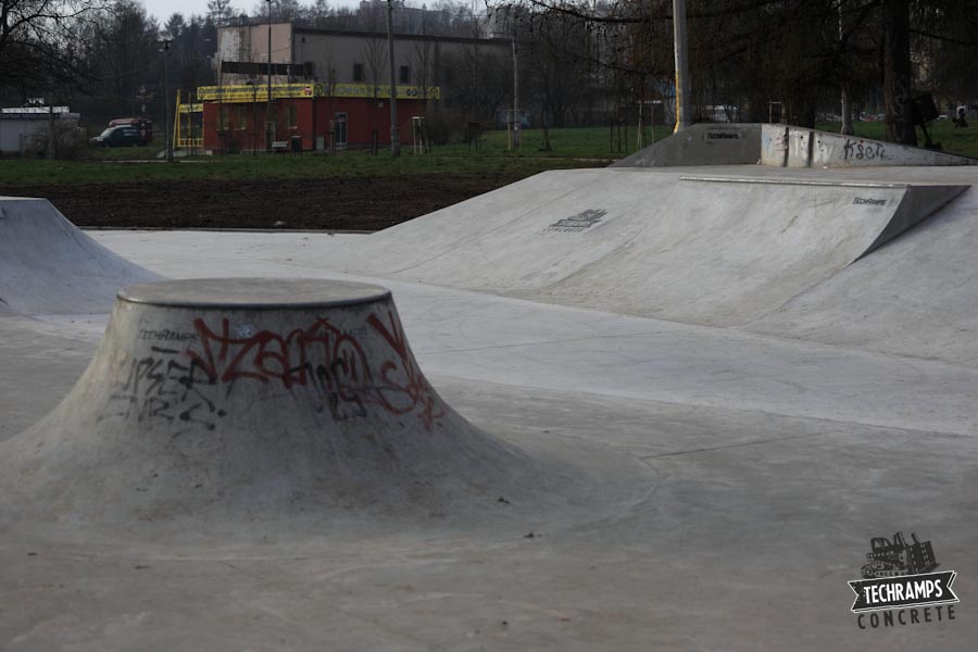 Rozbudowa - skatepark betonowy w Mistrzejowicach